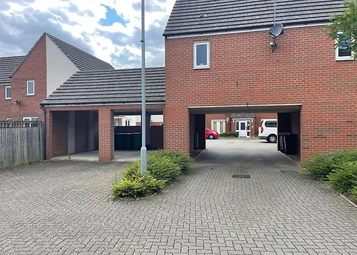 Contractors Retreat 3 Bed House, Sleeps Up To 7, Free Parking
